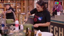 La propuesta hot de Evelyn Botto a Wanda Nara en MasterChef que la dejó sin palabras: "Alguna..."