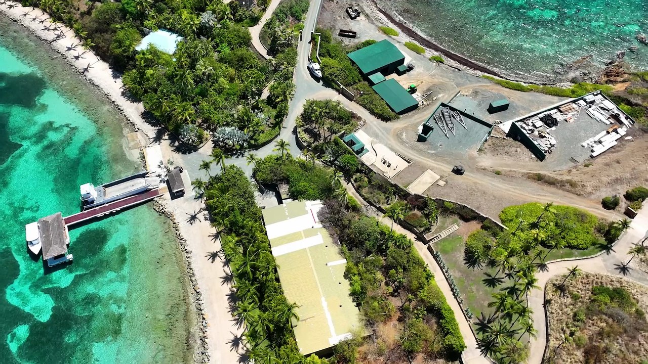 I Stuck into Jeffrey Epstein’s Island…