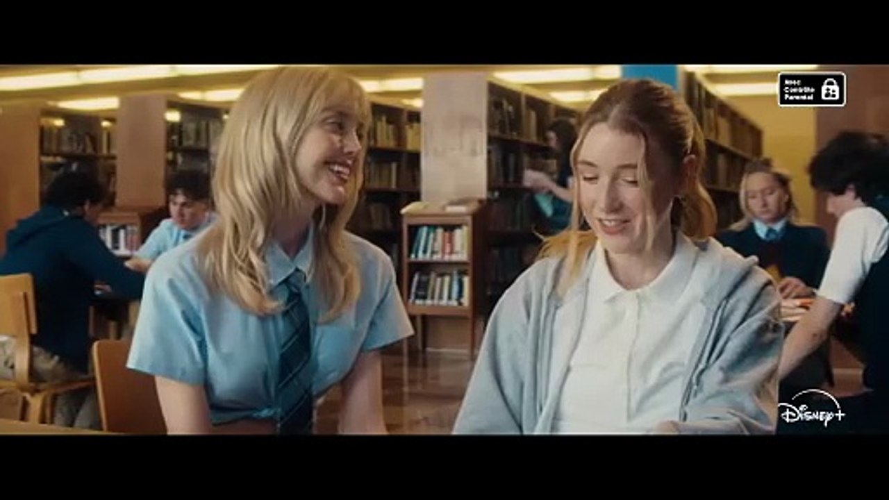 La plateforme Disney+ lancera le 22 janvier "The Beauty", la dernière série du prolifique Ryan Murphy, avec Ashton Kutcher et Bella Hadid au casting - VIDEO