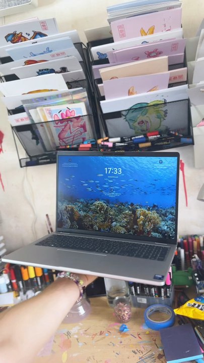 Gagne cette ordinateur custom !1) Abonne-toi2) Choisis le prochain custom3) Mentionne 3 amis