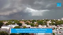 El cielo amenazante: impactantes imágenes de la llegada de la tormenta a La Plata