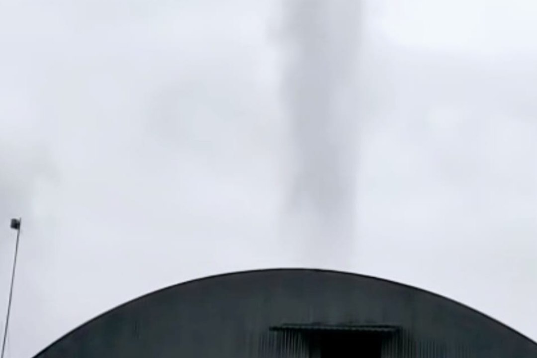 Captan dos minitornados en la ranchería Las Lilias, de Teapa, Tabasco | VIDEO