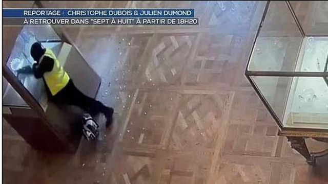 Louvre, il video inedito del furto: in 4 minuti i ladri svuotano le vetrine con gioielli da 87 milioni di euro