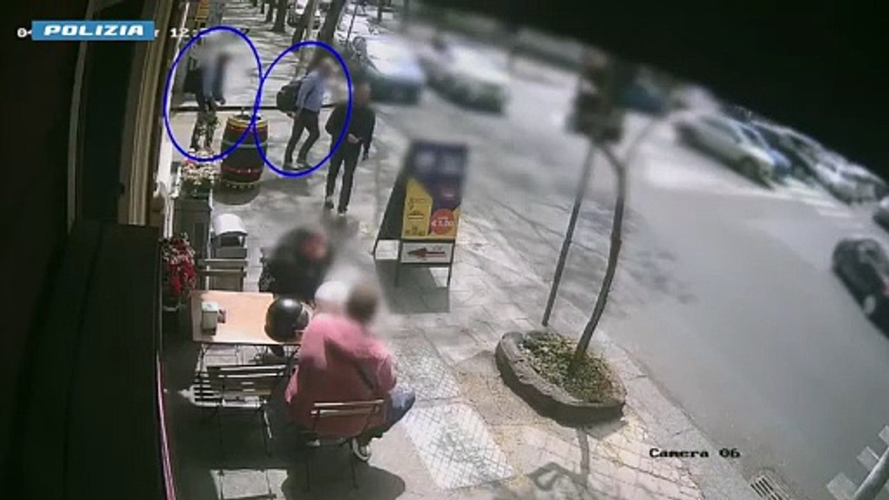 Tutte le fasi della rapina ad un grossista di oro ripresa dalle telecamere a Catania VIDEO