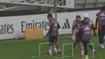 Entrenamiento completo del Real Madrid antes de medirse al Levante