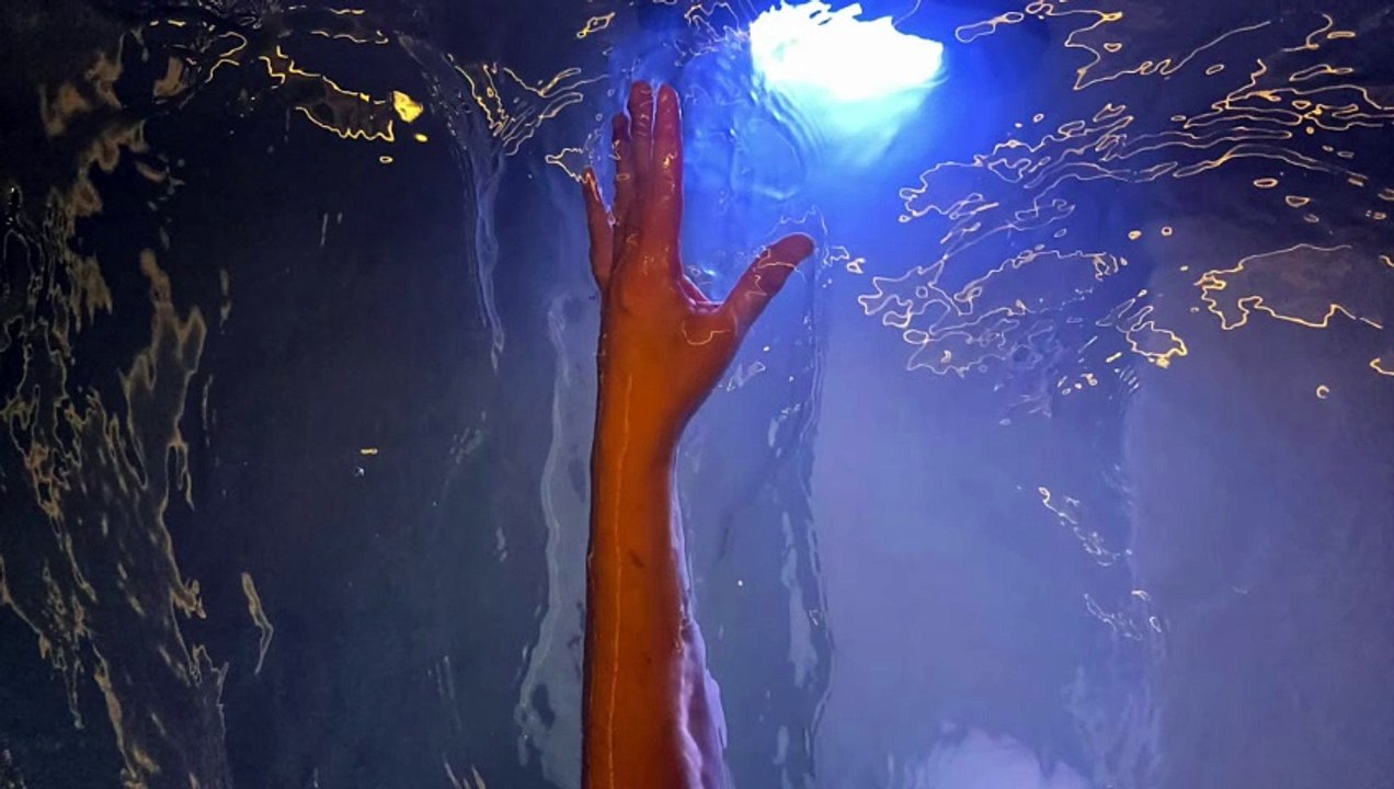 IN  POWER  HOUSE  VI