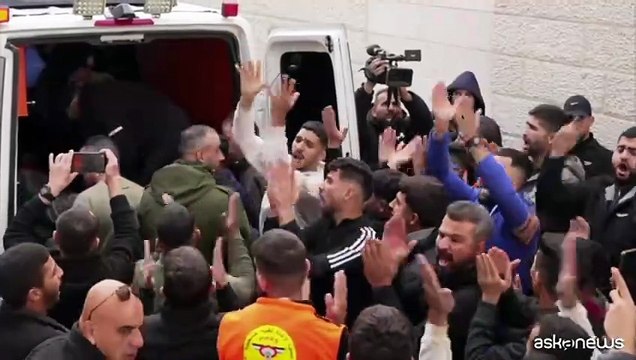 In Cisgiordania soldati isrealiani uccidono un 14enne palestinese