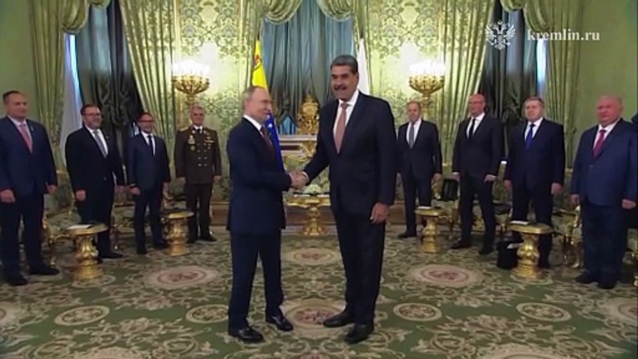 Machado defiende "desmantelar estructura de terror" en Venezuela antes de celebrar elecciones