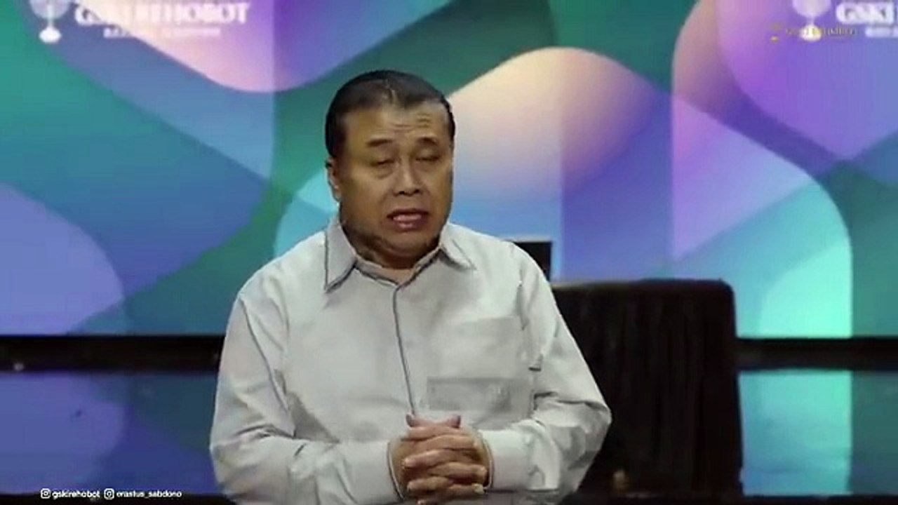 MEMINDAHKAN HATI
