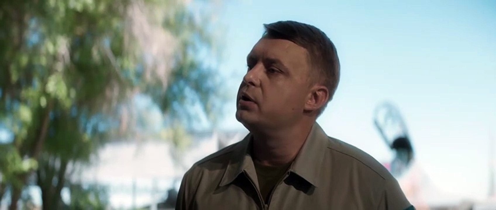 Sultan é major das Forças Especiais do Cazaquistão e seu irmão, Bekzat, é um talentoso piloto de caça.  - Band Of Brothers (Irmãos de Armas)