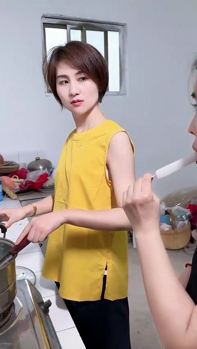 Watch so funny grils fun