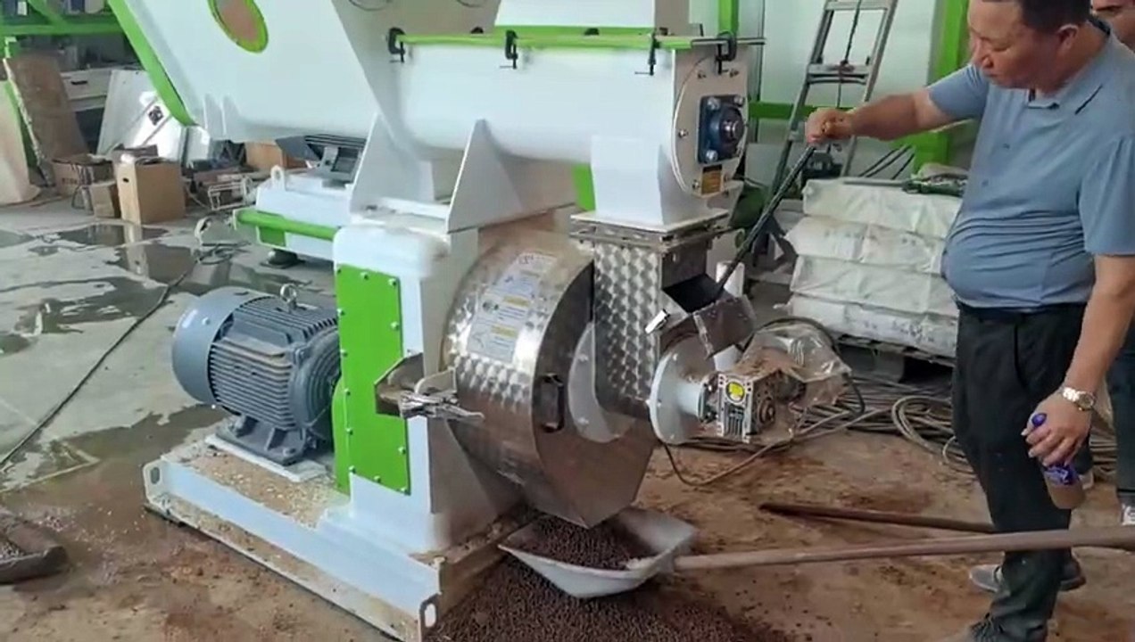 Clay Pelletizer Test Run | Efficient Clay Granule Making Machine in Action