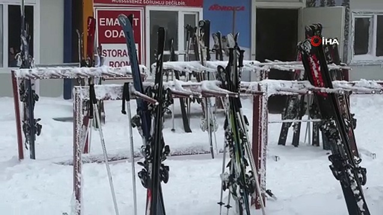 Kartalkaya Kayak Merkezi'nde ara tatil yoğunluğu yaşanıyor