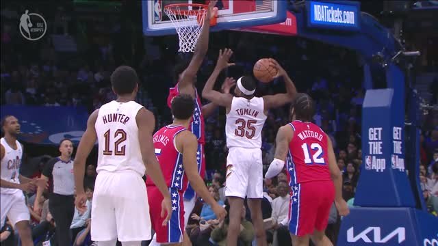 Embiid dunked on twice in 76ers defeat