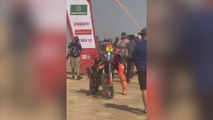 Luciano Benavides celebra el Dakar más ajustado de la historia en motos