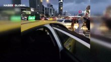 Taksici trafiği yoğun buldu, aldığı yolcuyu tekrar indirdi, vatandaşlar tepki gösterdi