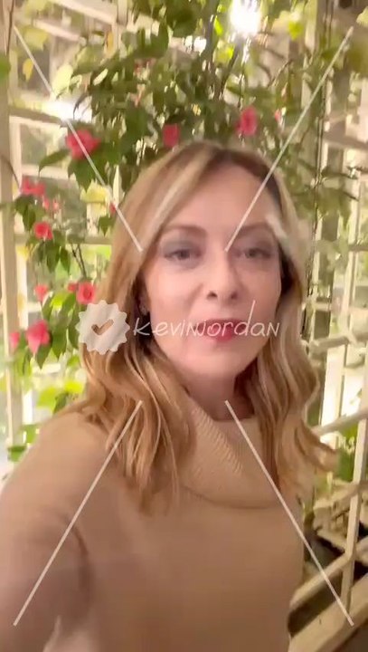 Giorgia Meloni festeggia oggi il suo 49° compleanno, cosa ne pensate?