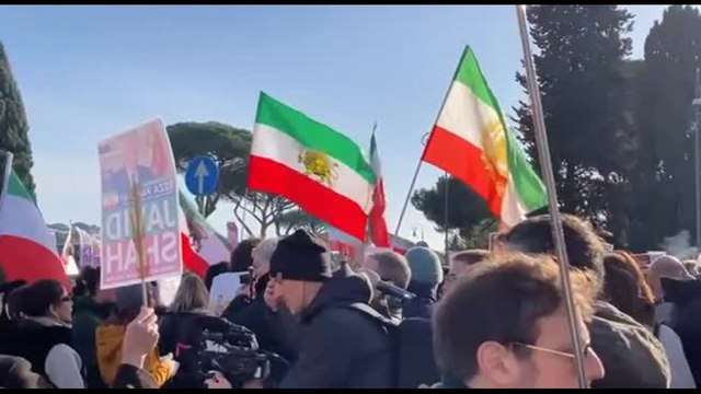 A Roma la Marcia per l'Iran al grido di No alla dittatura