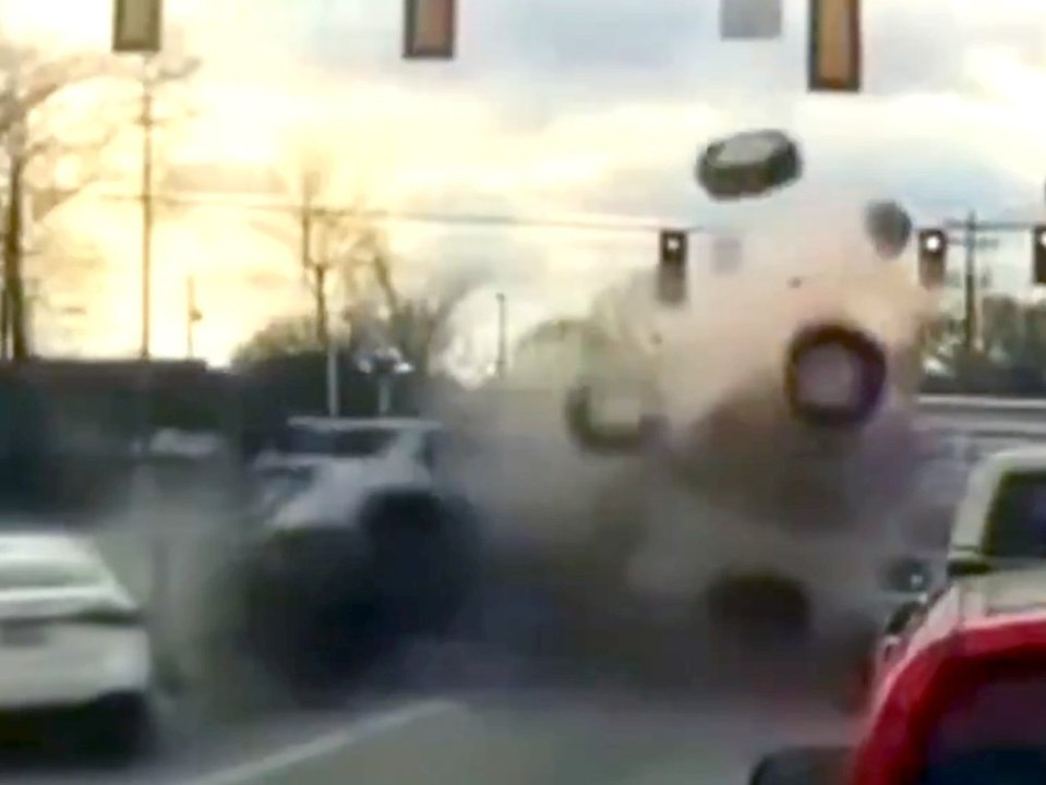 Gas mit Bremse verwechselt: 83-Jährige baut Mega-Crash