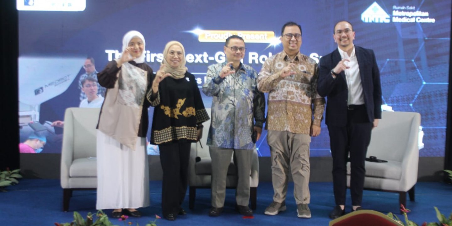 Operasi Jarak Jauh Mudah dan Cepat Sembuh Lukanya! RS MMC Bawa Revolusi Bedah: Robotic Canggih Kini Bisa Operasi Pasien dengan Teknologi Robotic
