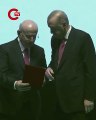 Erdoğan'a 100 yılın devlet başkanı ödülü verildi