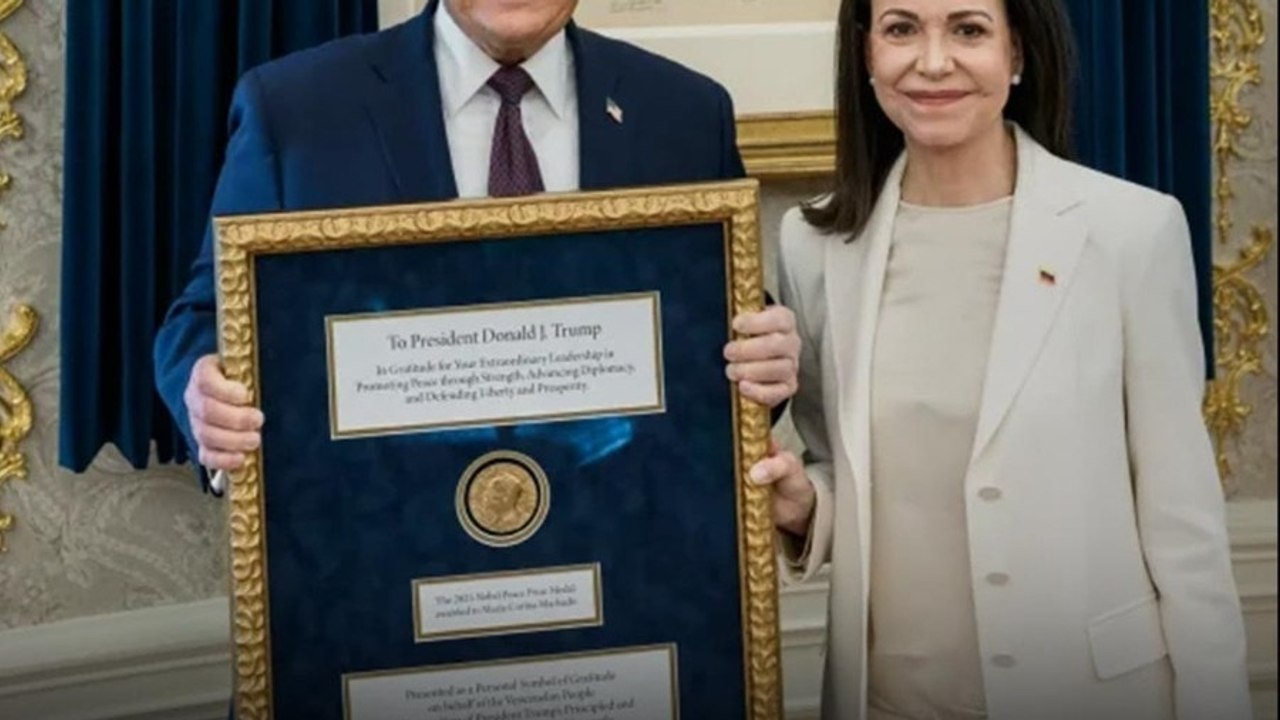 Nobel Committee Says Peace Prize Can’t Be Transferred After Machado Gives Medal to Trump