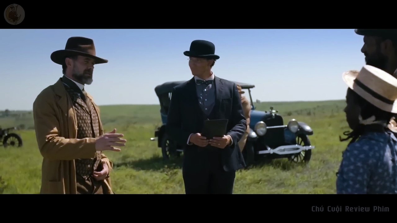 [Review Phim] Cô Gái Nghèo Tìm Thấy Một Kho Báu Dầu Mỏ Nằm Dưới Mảnh Đất Cằn Cỗi