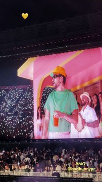 Público chileno incomoda a Bad Bunny durante su concierto