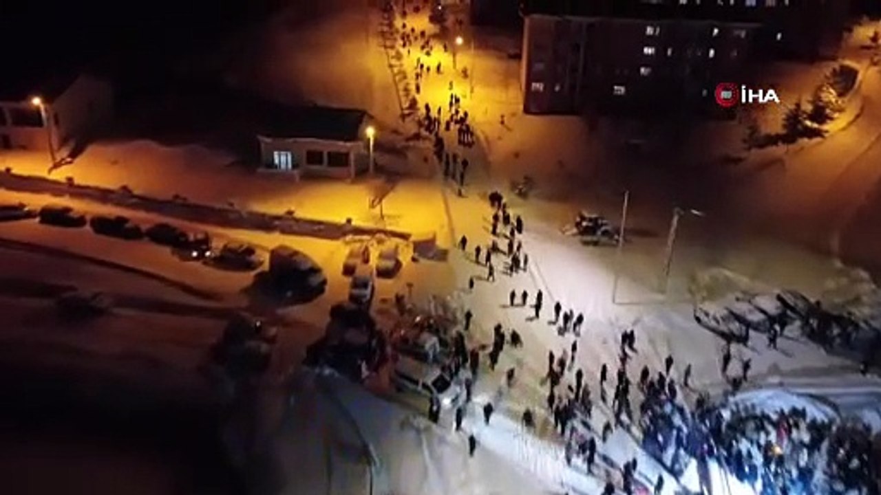 Demirözü'nde Kızak Festivali: Eksi 20 derecede halay çektiler, kızaklarla kaydılar