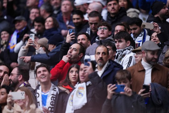 Fischi assordanti al Bernabeu: Real Madrid contestato dai tifosi a fine primo tempo