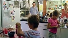 Knock knock - Official Trailer (HD)