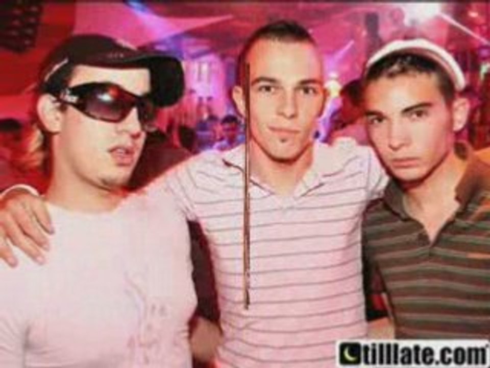 aboykiss & friends Villa rouge photos by tilllate