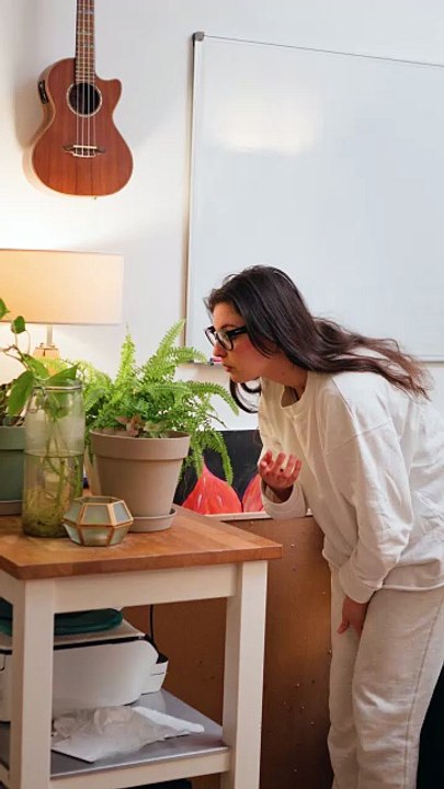 Vous parlez à vos plantes ? 🌱😂  #humour #plantes #comédie