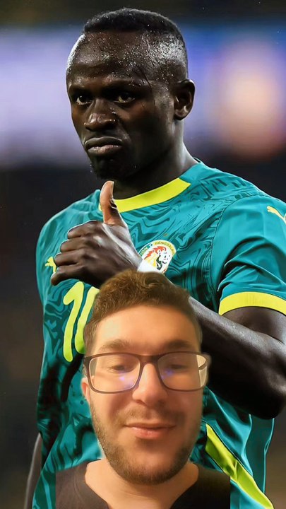 Le Sénégal remporte la CAN en s'imposant dans les prolongations 1-0 face au Maroc. Un match marqué par de tristes images suite à un penalty sifflé en faveur du Maroc, les Sénégalais sont rentrés dans les vestiaires.