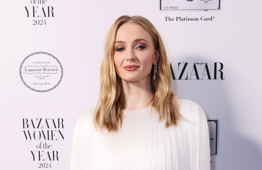 Sophie Turner admite que su carrera como actriz se ‘estancó’ porque tuvo a sus hijas a una edad temprana