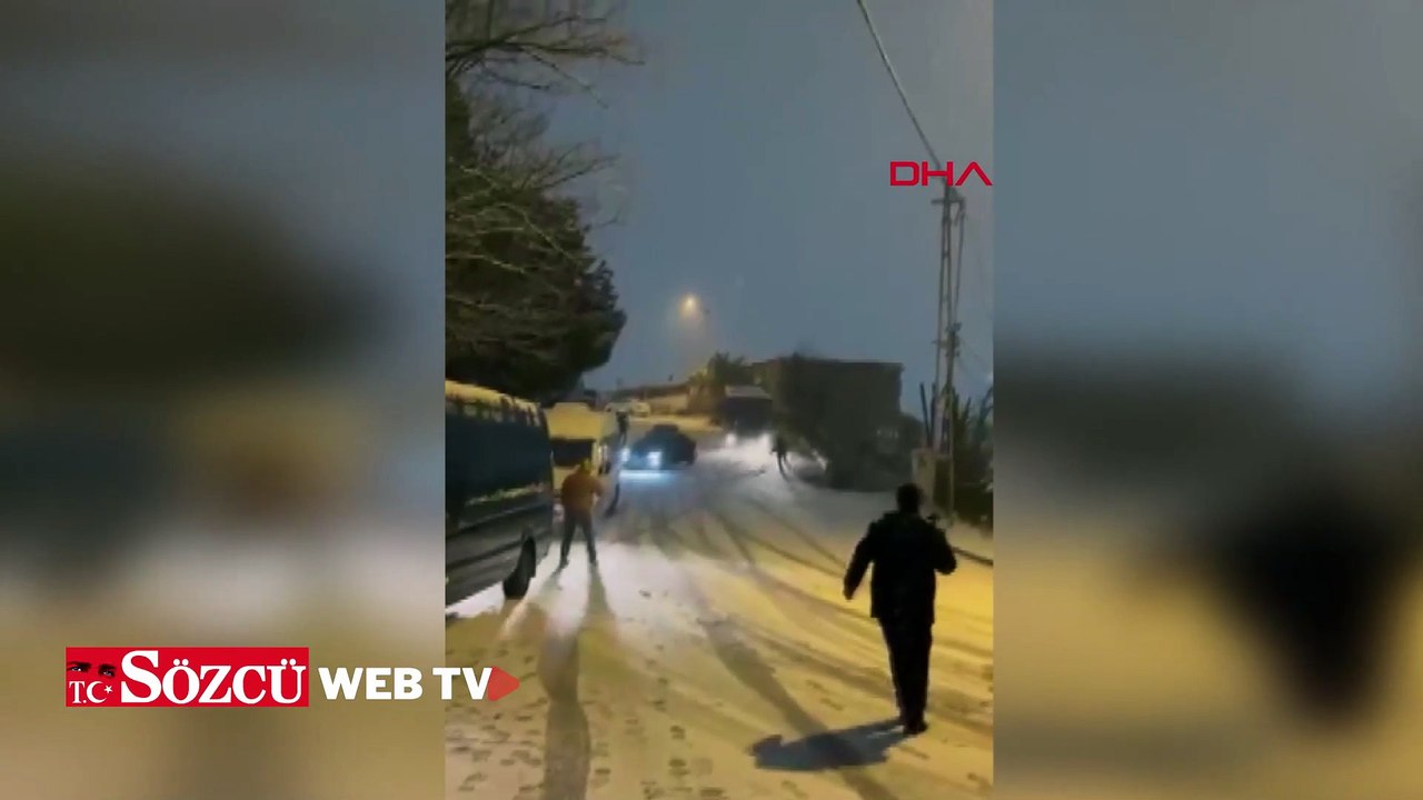 Alibeyköy’de karda kayan İETT otobüsü kamerada