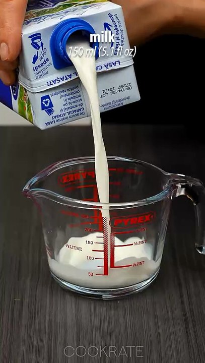 I can't resist this banana dessert! It melts in your mouth!