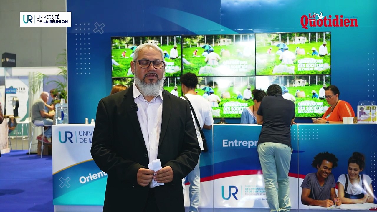 Entretien sur le stand de l'Université