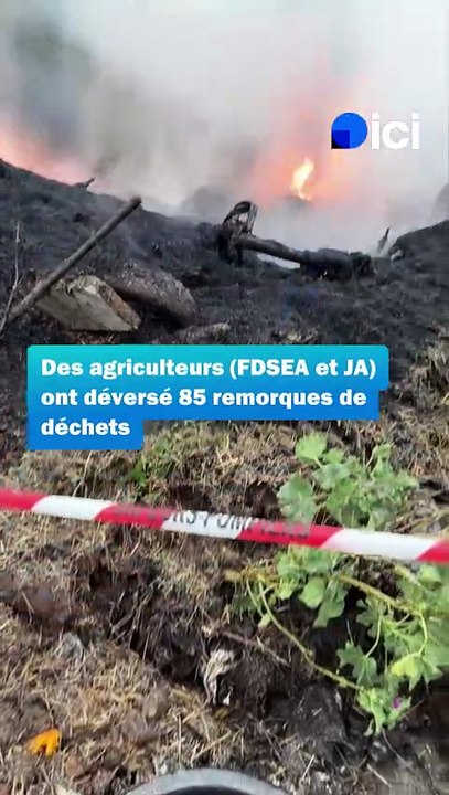 Action coup des agriculteurs devant la plateforme LIDL de Châtelaudren-Plouagat