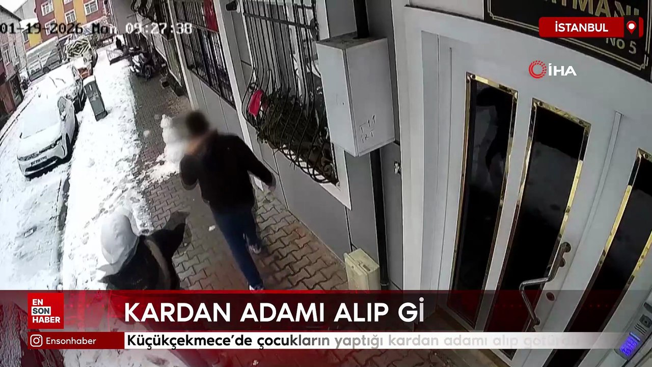 Küçükçekmece’de çocukların yaptığı kardan adamı alıp götürdü