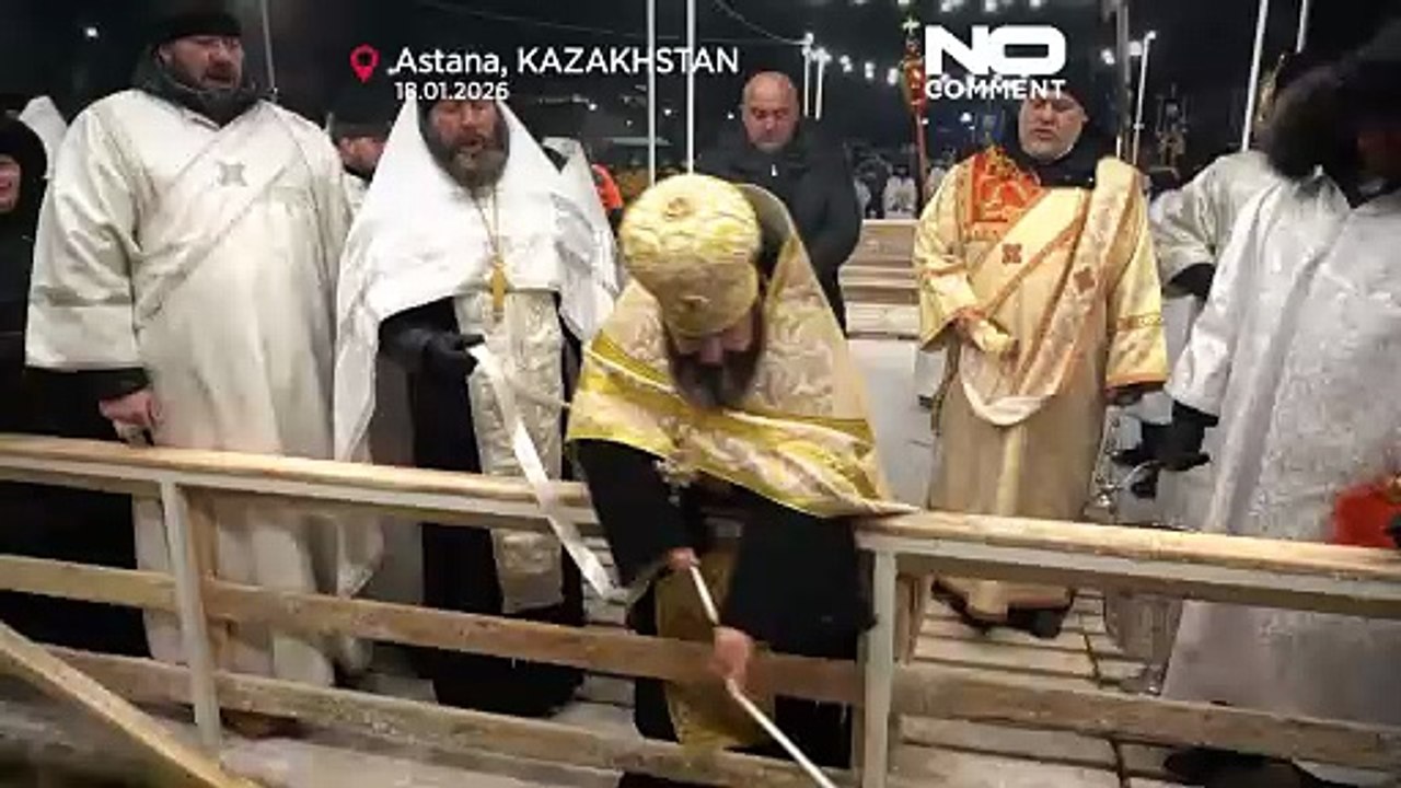 Astana célèbre l'Épiphanie avec des bains d'eau glacée