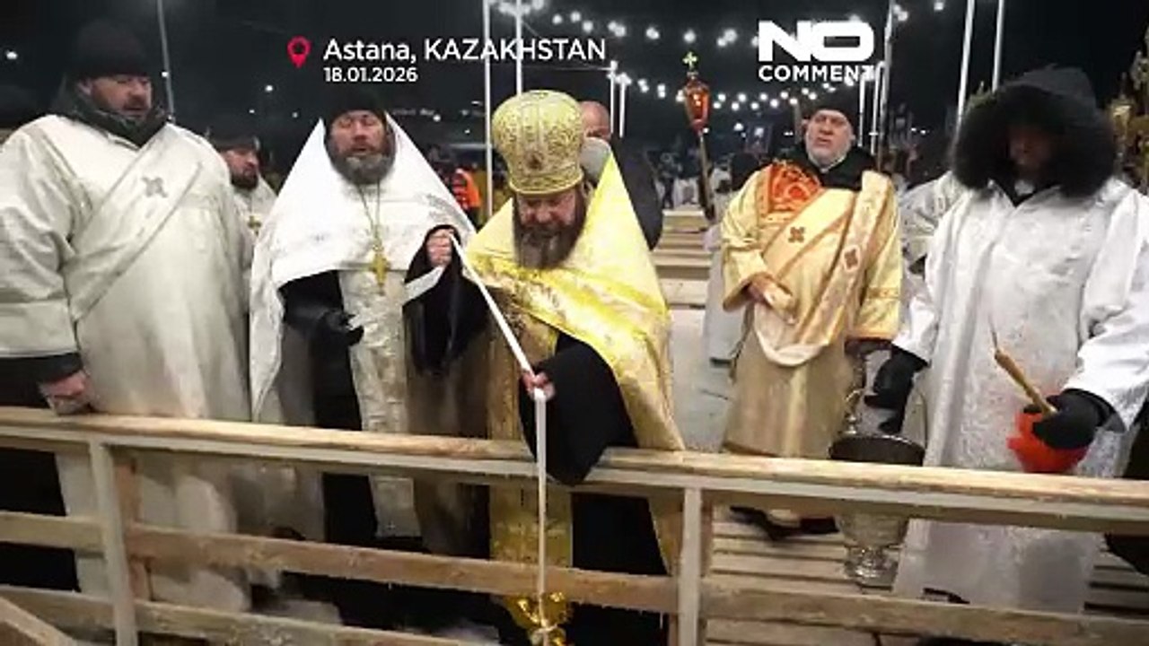 Astana feiert dreikönigstag mit eisbaden