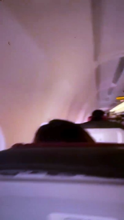 VÍDEO Decolagem é interrompida após incêndio em turbina no Aeroporto de Florianópolis