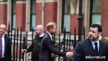 Il principe Harry in tribunale a Londra, per l'ultimo capitolo battaglia legale a media