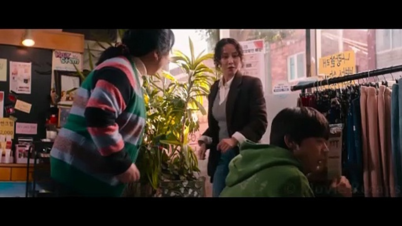 After the Government Eradicates All Zombies, He Must Train His Zombie Daughter to Act Human