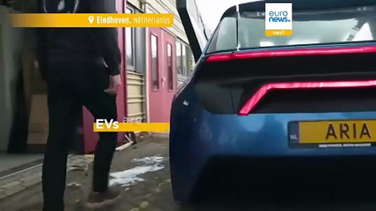 Dutch students unveil an electric car you can diagnose and repair yourself