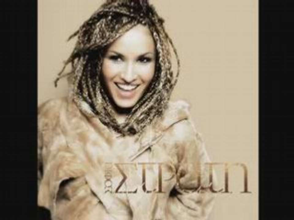 Sofia Strati - This Can't Be Love