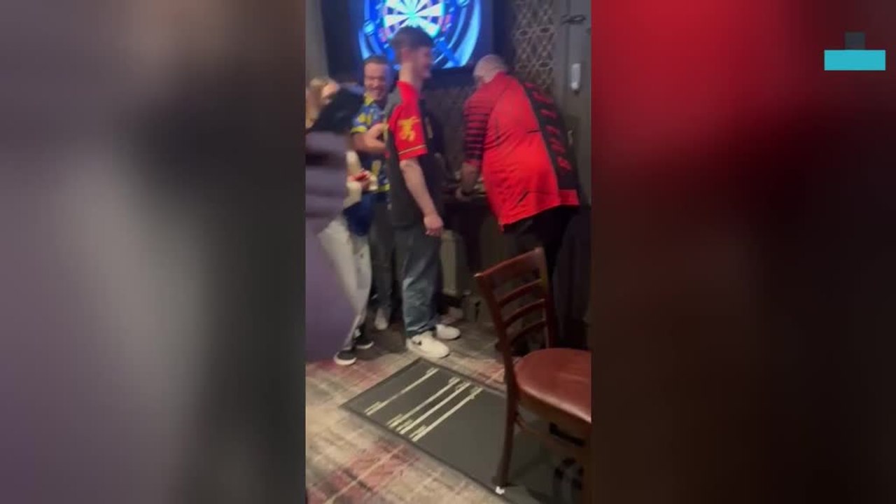 6 Year Old Beats Darts pro