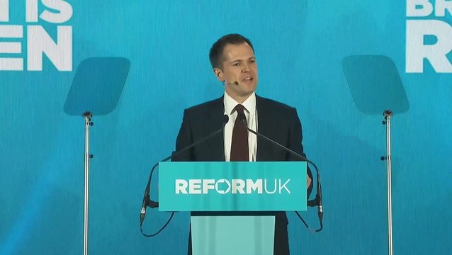 Robert Jenrick heckled at first constituency speech since Reform defection