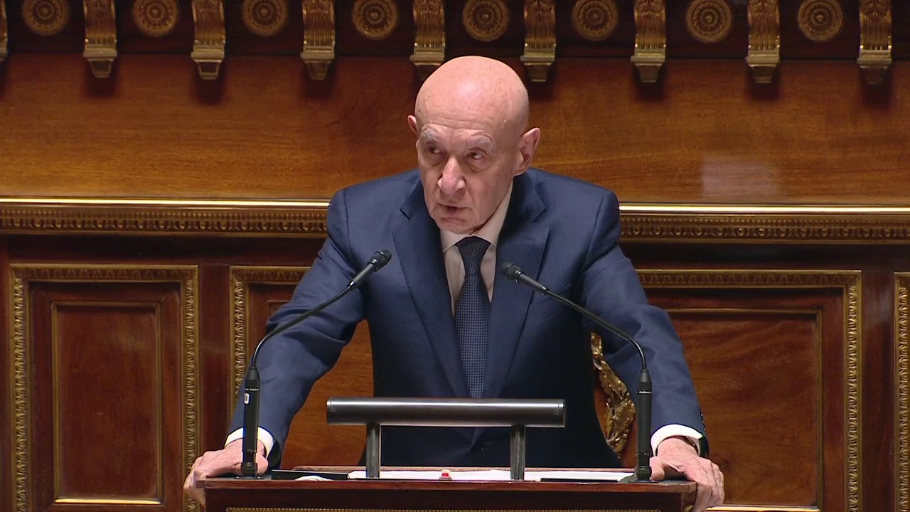 Claude Malhuret : « Laisser annexer le Groenland signifierait que nous avons accepté la soumission »